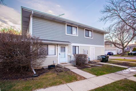 1452 Bear Flag Drive Hanover Park IL 60133