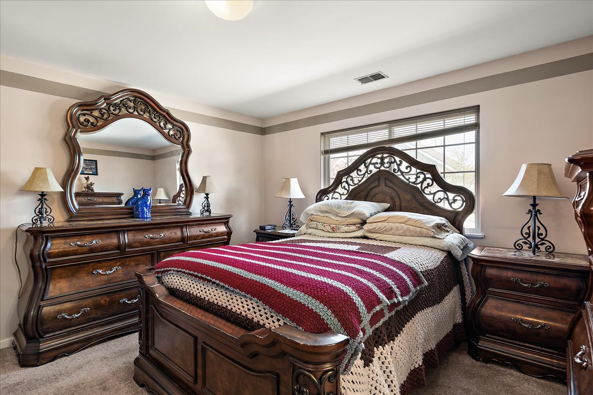 1674 Brightwood Place Aurora IL 60506