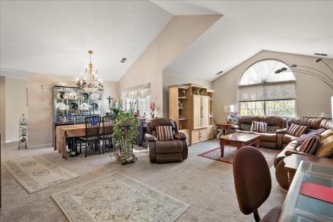 1674 Brightwood Place Aurora IL 60506