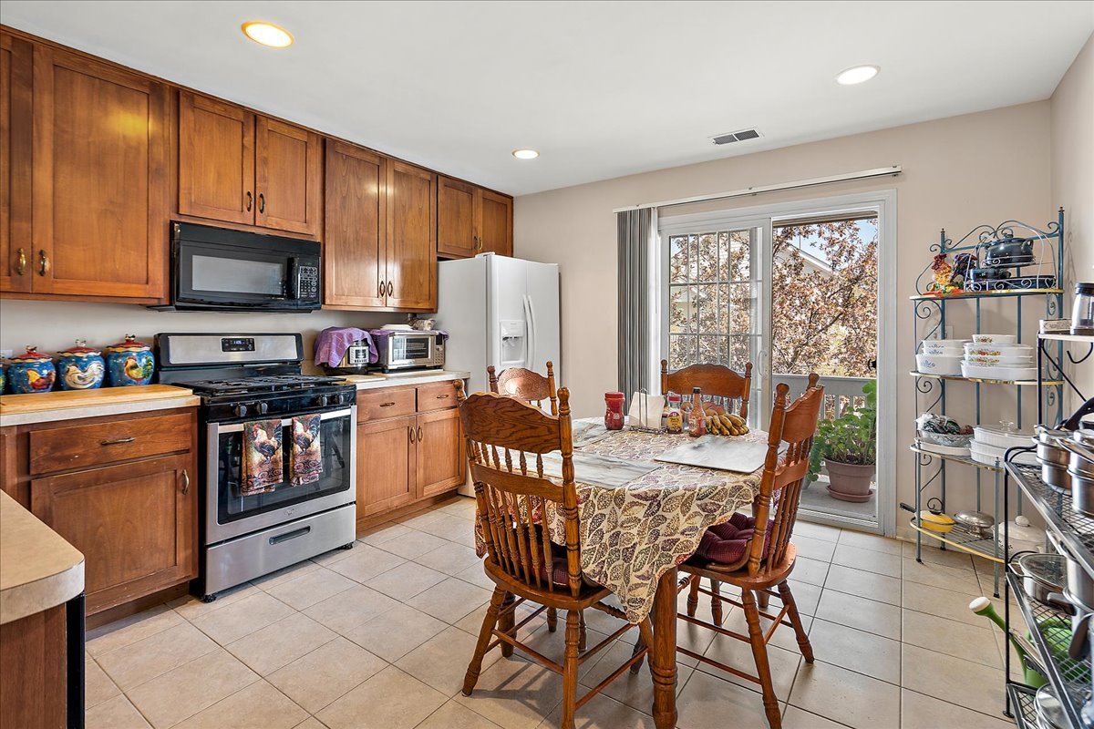 1674 Brightwood Place Aurora IL 60506