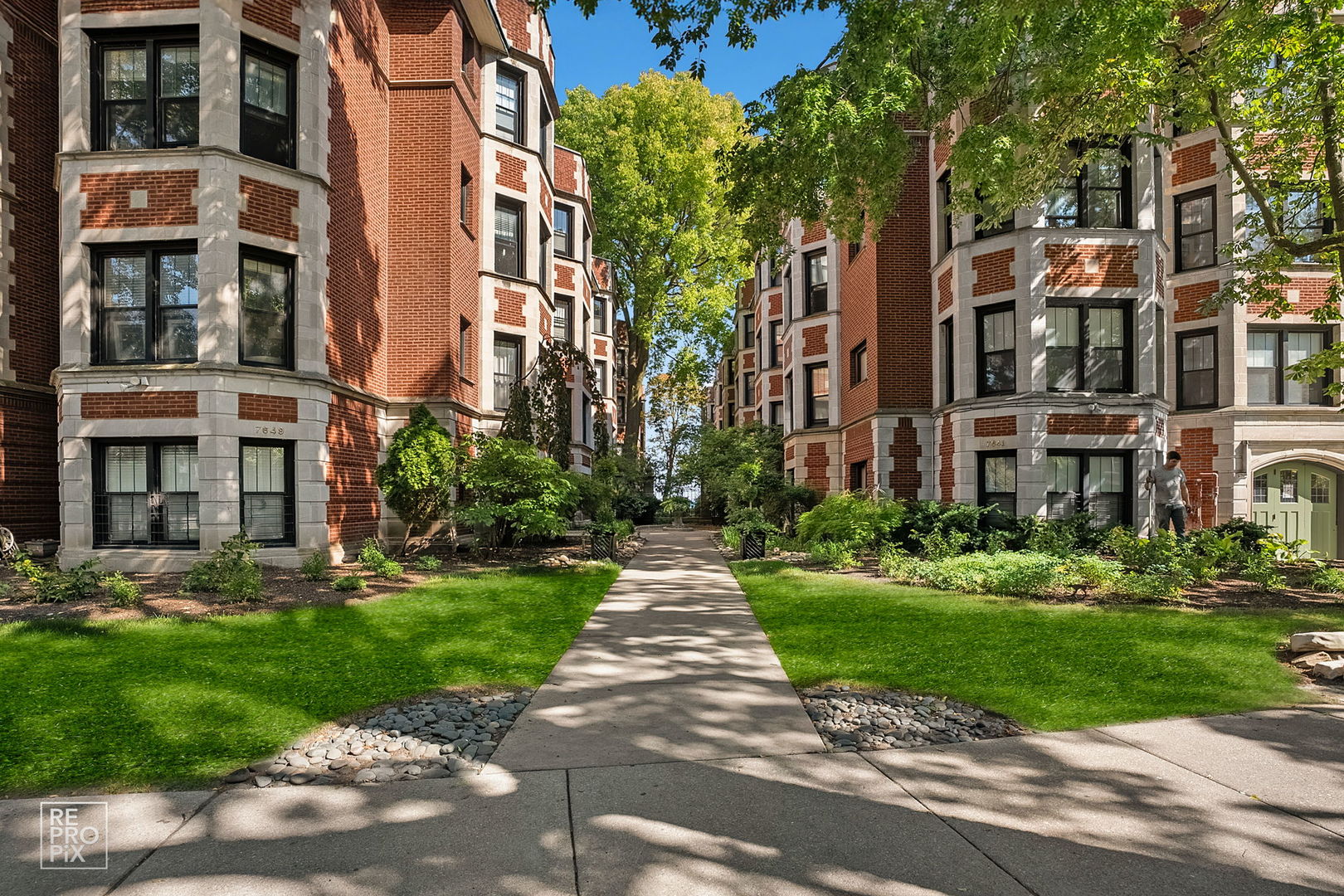 7641 North Eastlake Terrace Chicago IL 60626