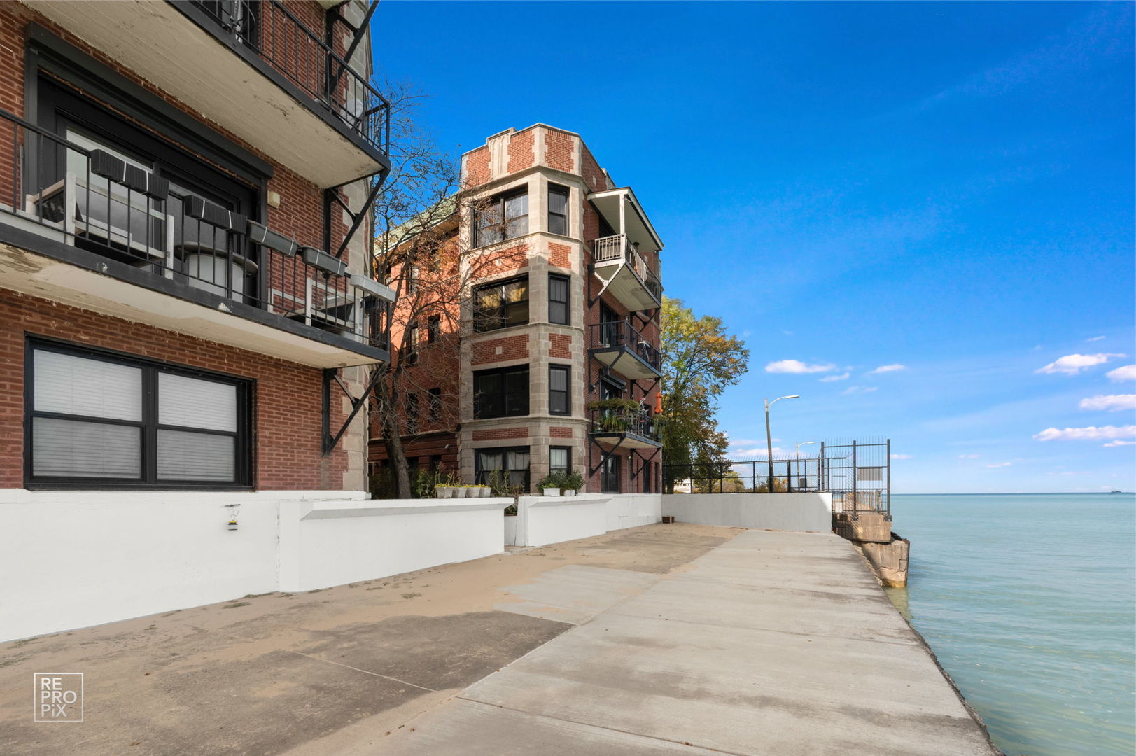7641 North Eastlake Terrace Chicago IL 60626