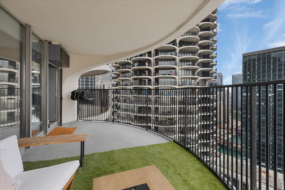 300 North State Street Chicago IL 60654