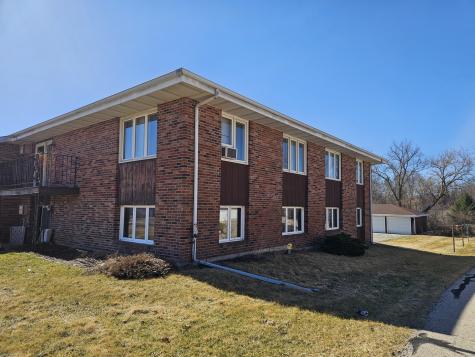 1768 South Hance Drive Freeport IL 61032