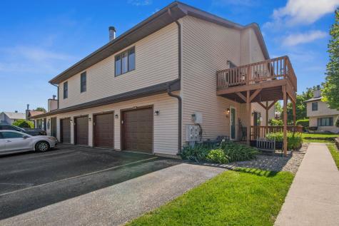 1844 Kerrybrook Court Sycamore IL 60178