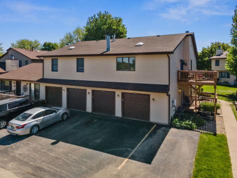 1844 Kerrybrook Court Sycamore IL 60178