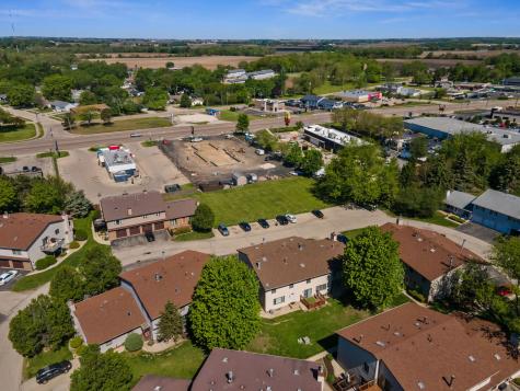 1844 Kerrybrook Court Sycamore IL 60178