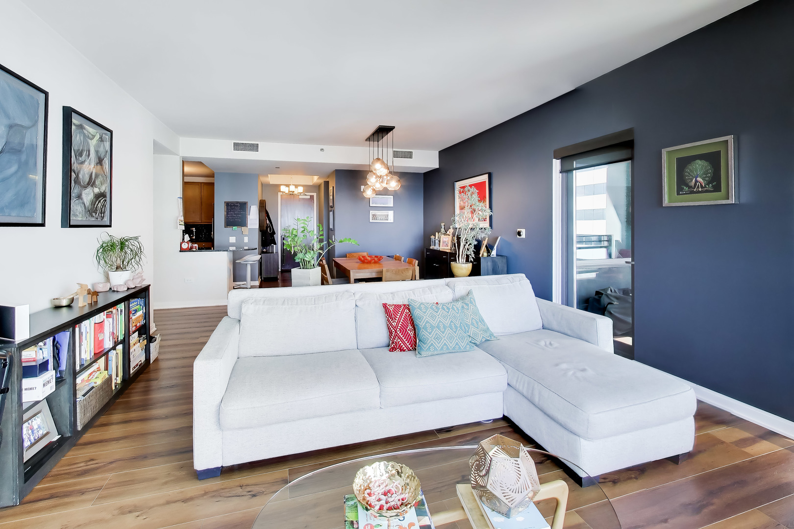 130 North Garland Court Chicago IL 60602
