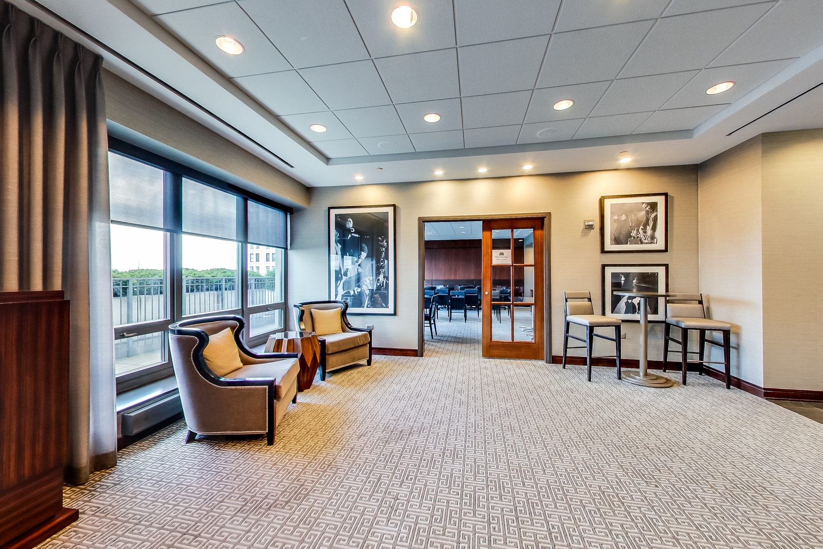 130 North Garland Court Chicago IL 60602