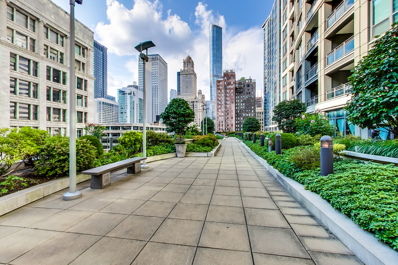 130 North Garland Court Chicago IL 60602