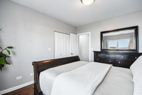 4345 South Indiana Avenue Chicago IL 60653