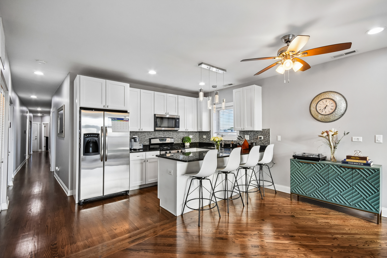 4345 South Indiana Avenue Chicago IL 60653