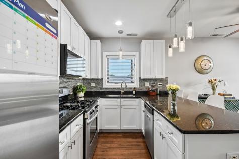 4345 South Indiana Avenue Chicago IL 60653