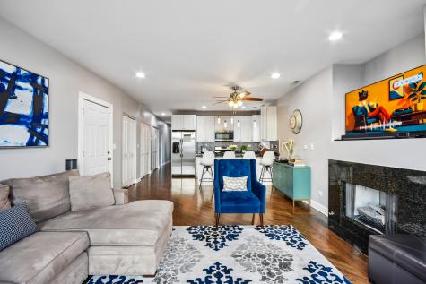 4345 South Indiana Avenue Chicago IL 60653