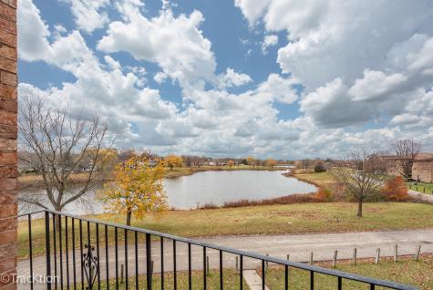 159 West Elk Trail Carol Stream IL 60188