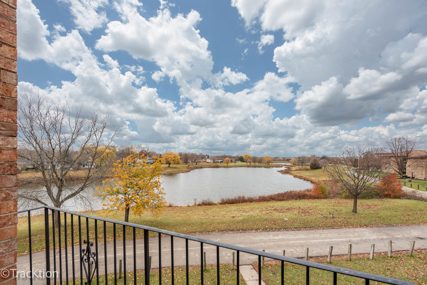 159 West Elk Trail Carol Stream IL 60188