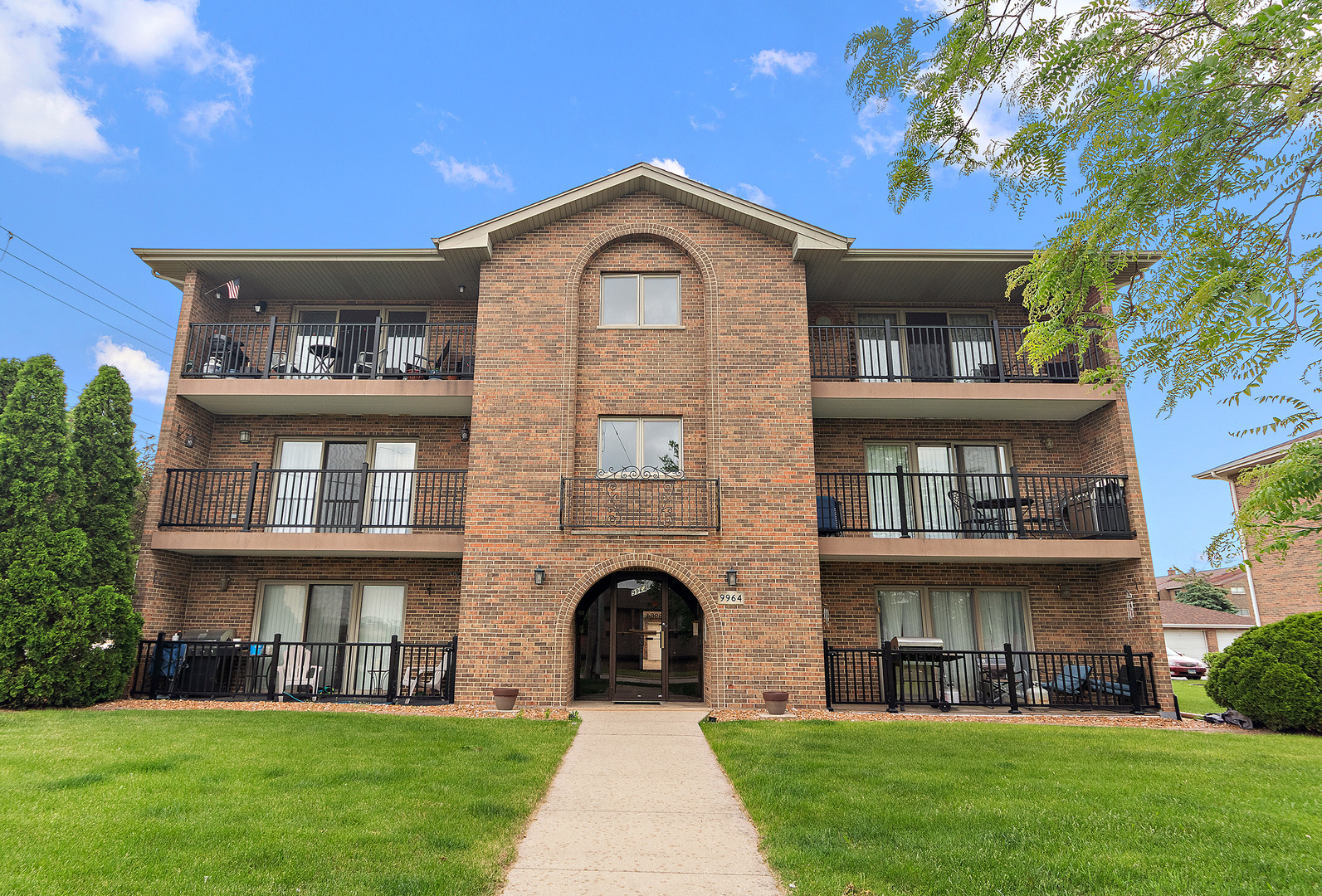 9964 West 153 Street Orland Park IL 60462