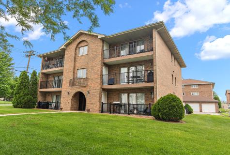 9964 West 153 Street Orland Park IL 60462