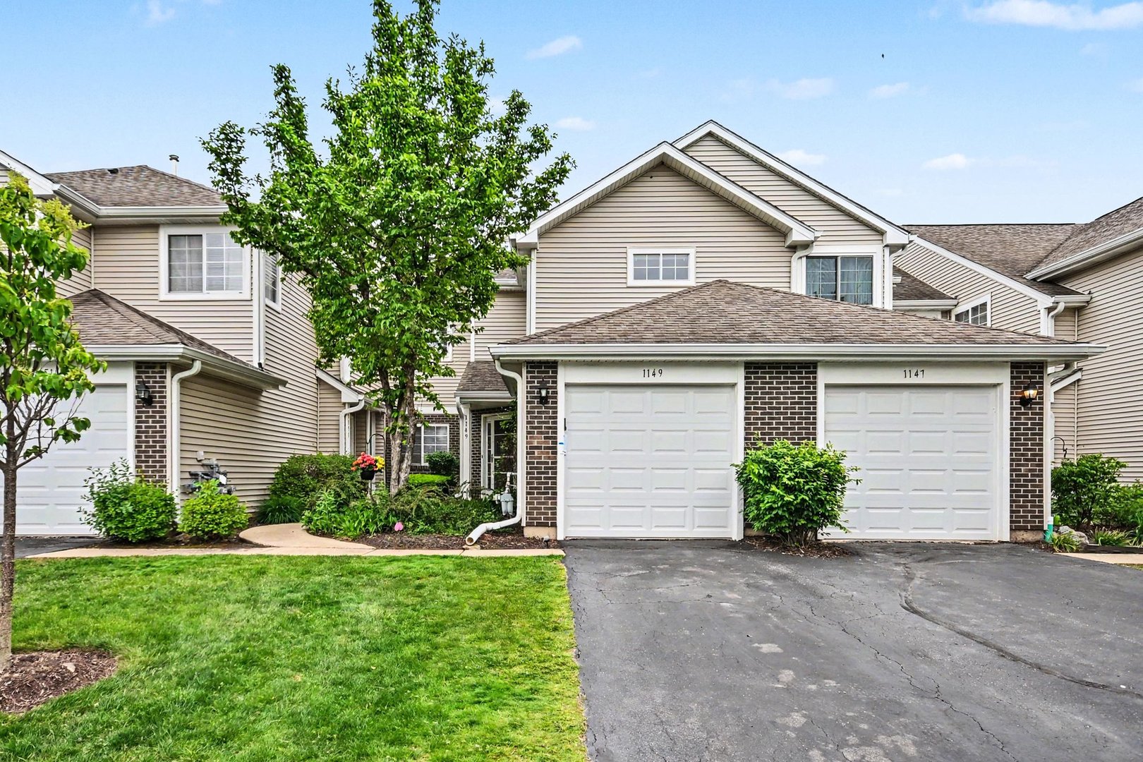 1149 East Cambria Lane Lombard IL 60148