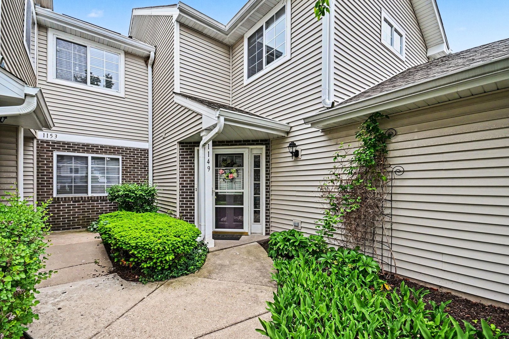 1149 East Cambria Lane Lombard IL 60148