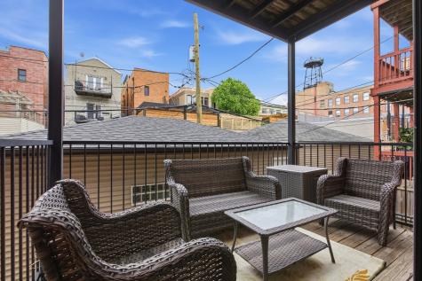927 West George Street Chicago IL 60657