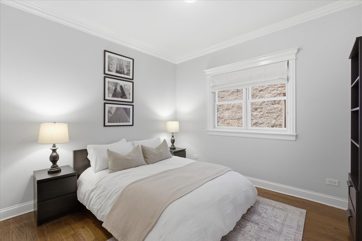 927 West George Street Chicago IL 60657
