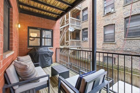 927 West George Street Chicago IL 60657