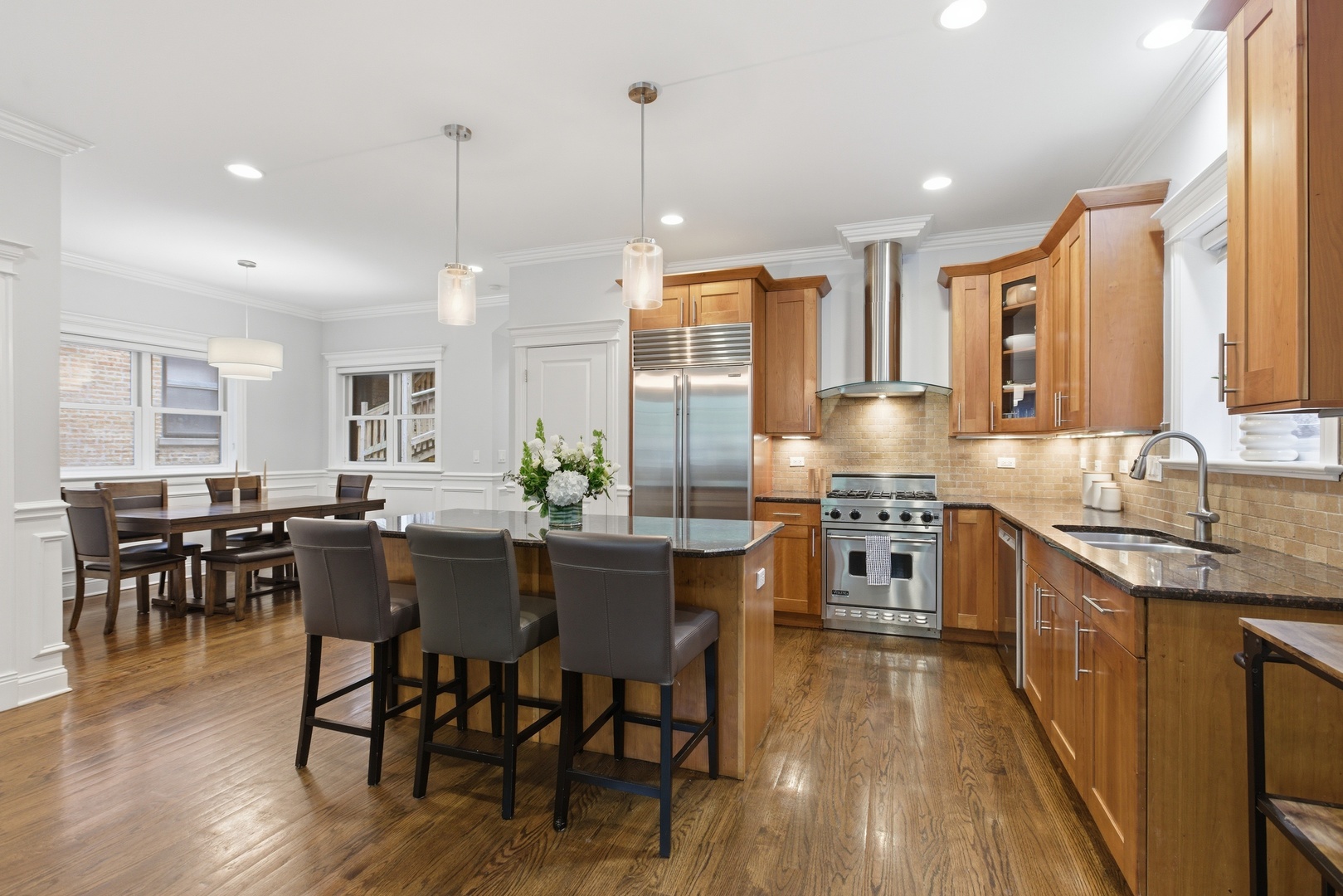 927 West George Street Chicago IL 60657