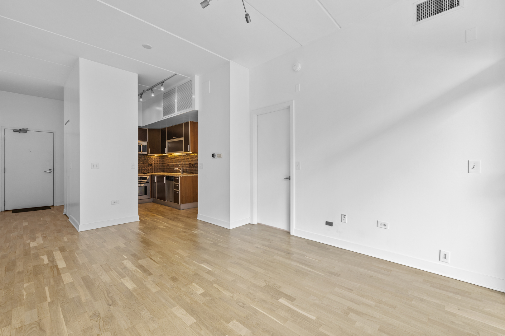 650 West Wayman Street Chicago IL 60661