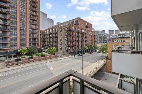 650 West Wayman Street Chicago IL 60661