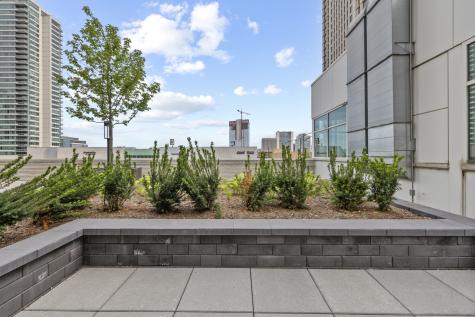650 West Wayman Street Chicago IL 60661