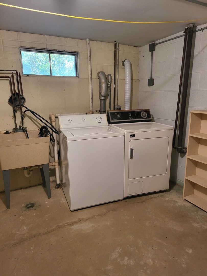 7548 Clarendon Hills Road Willowbrook IL 60527