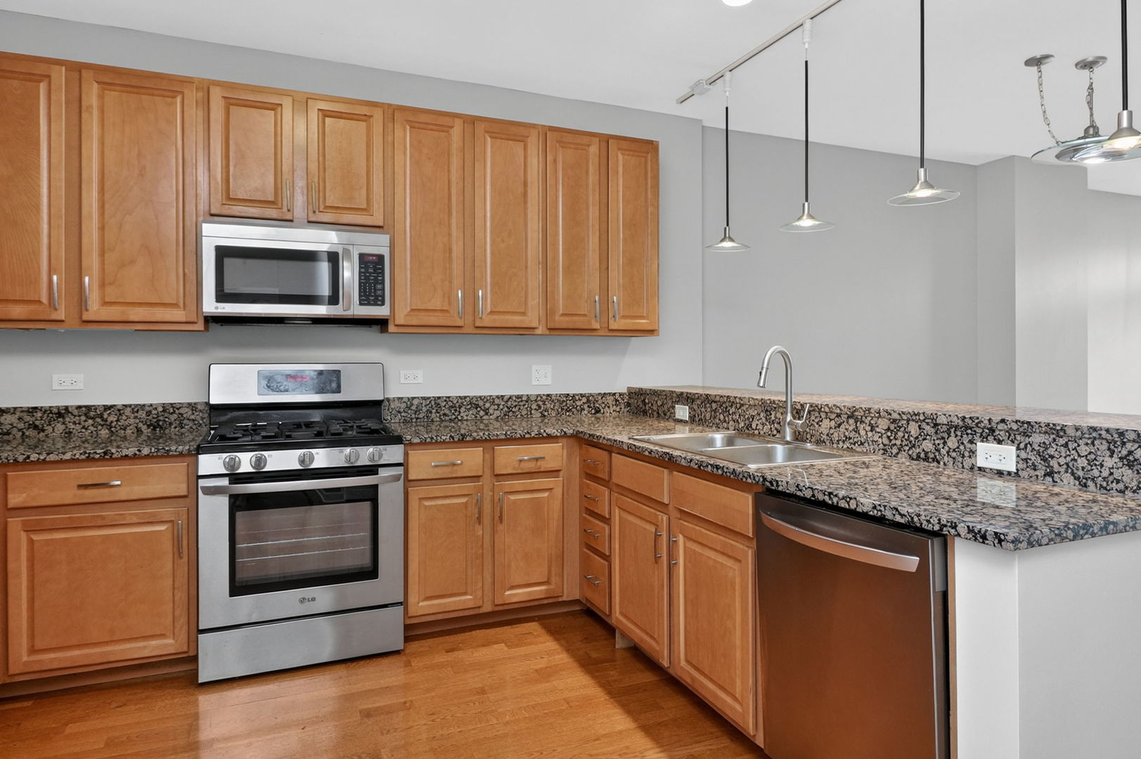 1600 South Prairie Avenue Chicago IL 60616
