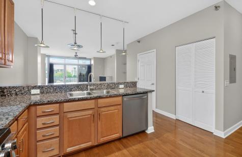 1600 South Prairie Avenue Chicago IL 60616