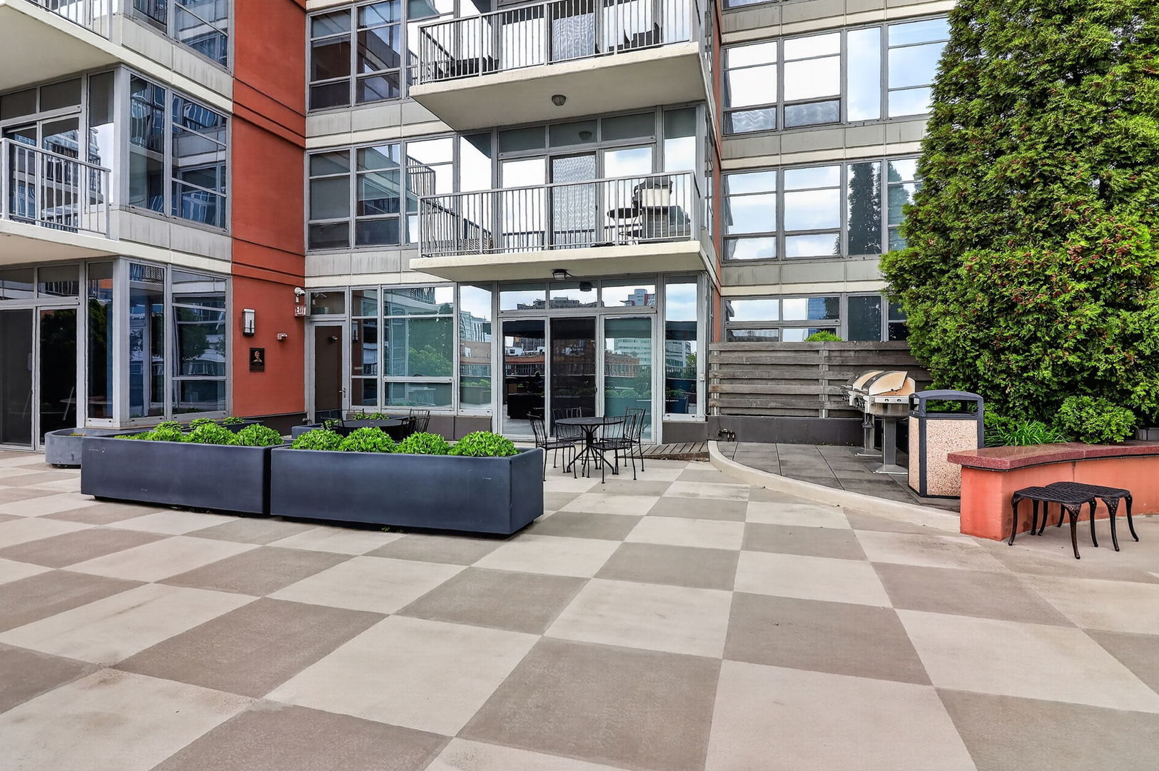 1600 South Prairie Avenue Chicago IL 60616