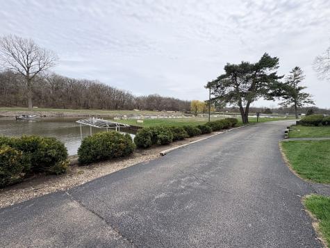 52 Oak Hill Colony Fox Lake IL 60020