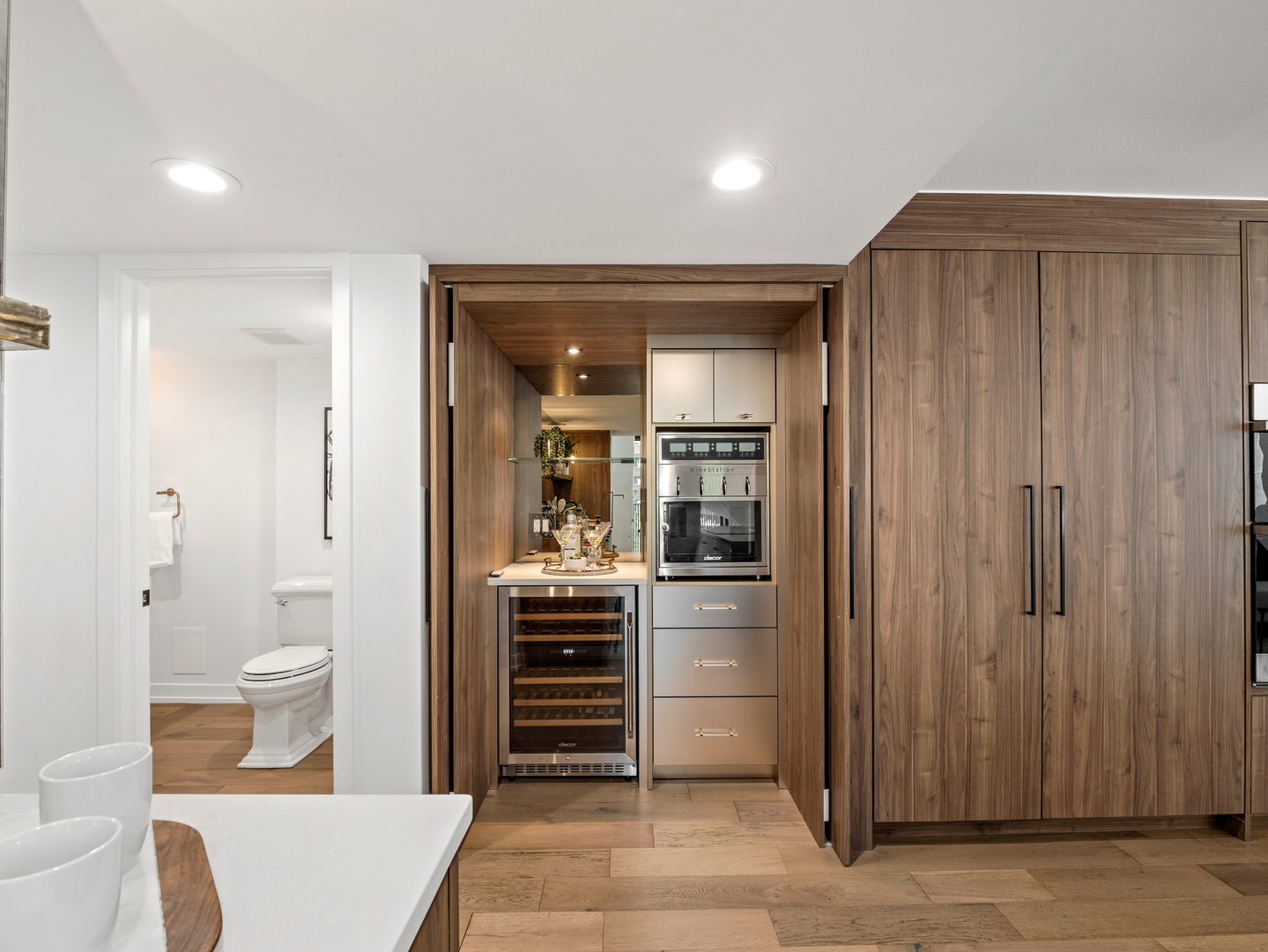 200 East Delaware Place Chicago IL 60611