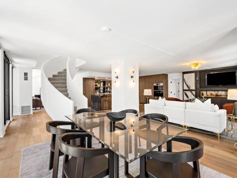 200 East Delaware Place Chicago IL 60611