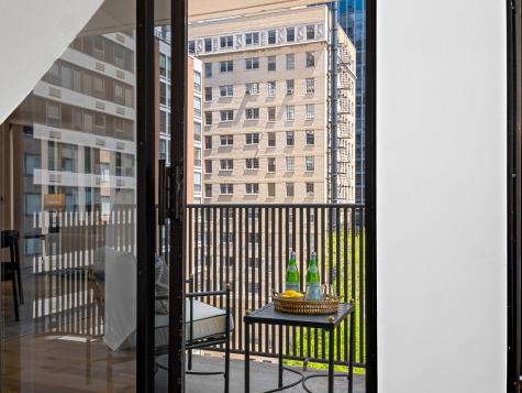 200 East Delaware Place Chicago IL 60611