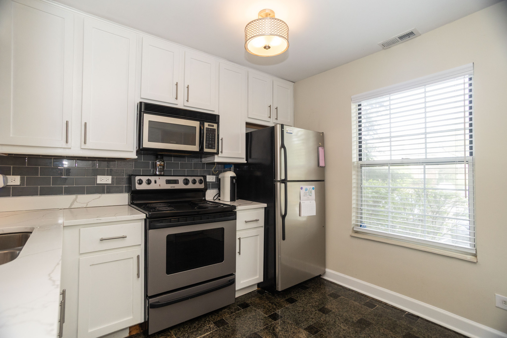 1757 Eastwood Court Schaumburg IL 60195