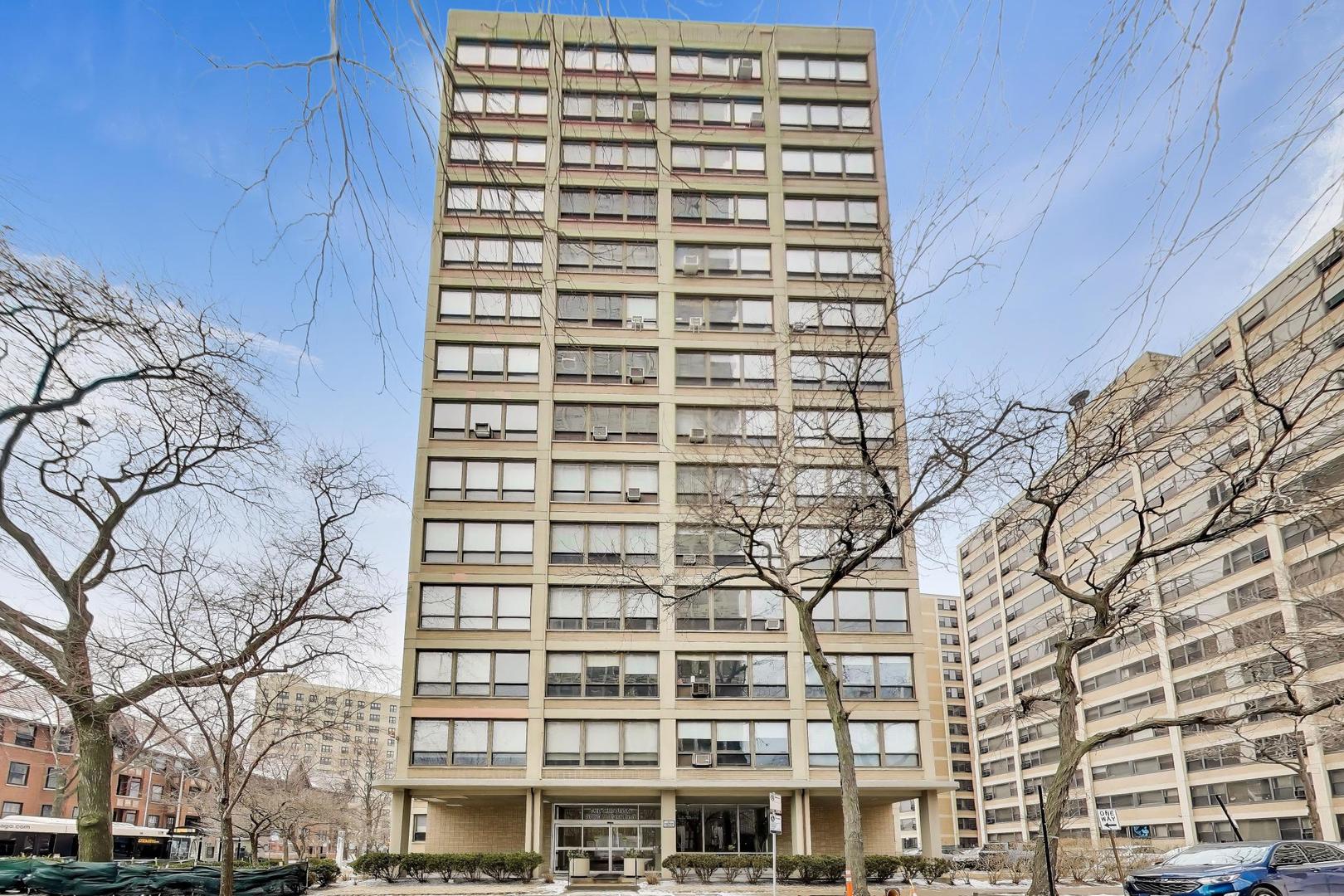 5050 South East End Avenue Chicago IL 60615