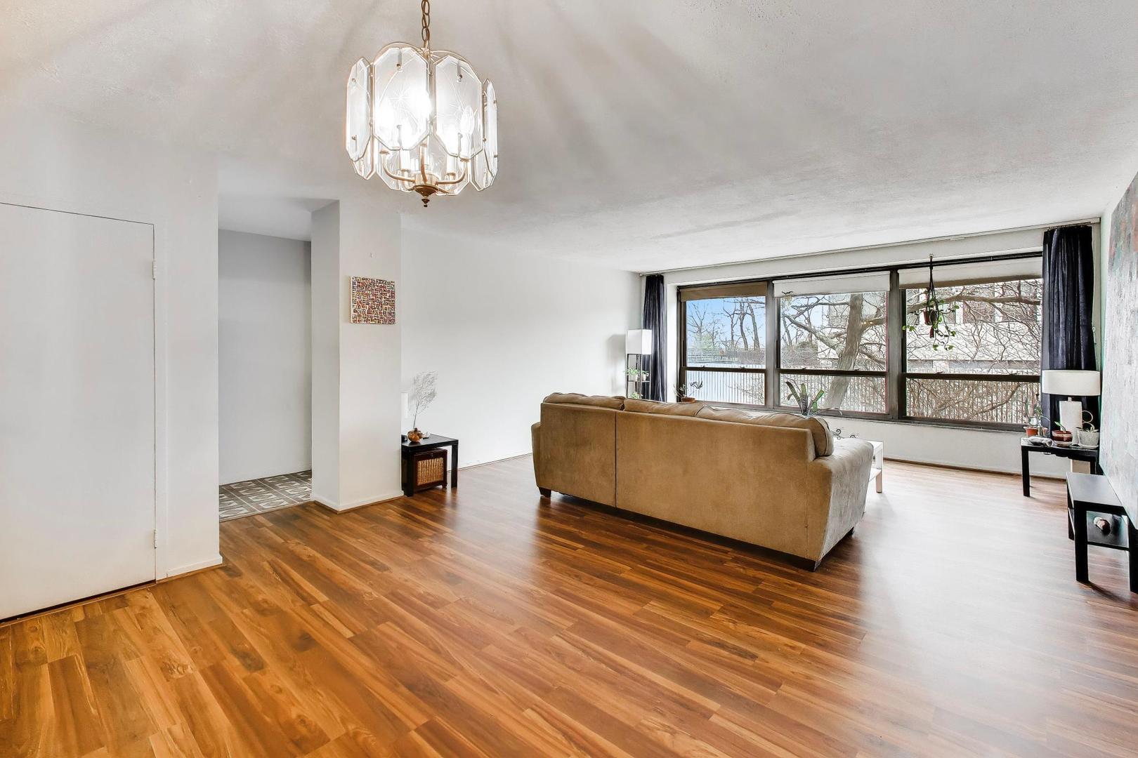 5050 South East End Avenue Chicago IL 60615