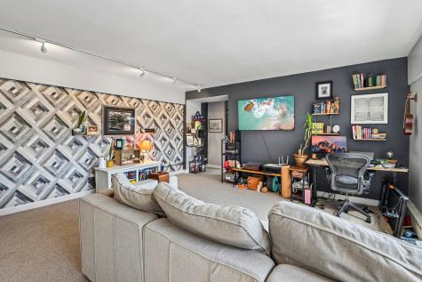4960 North Marine Drive Chicago IL 60640