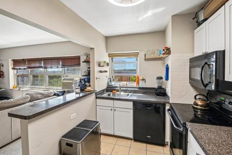 4960 North Marine Drive Chicago IL 60640