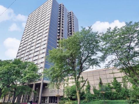 5320 North Sheridan Road Chicago IL 60640