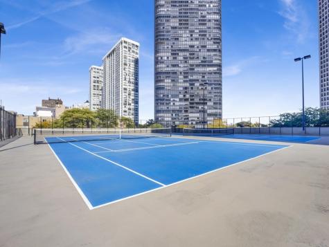 5320 North Sheridan Road Chicago IL 60640