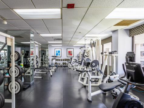 5320 North Sheridan Road Chicago IL 60640