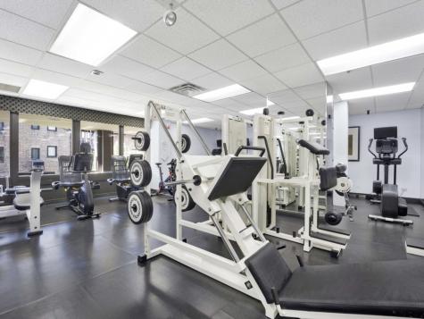 5320 North Sheridan Road Chicago IL 60640