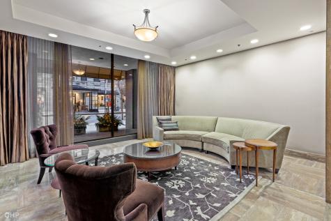 40 East Delaware Place Chicago IL 60611