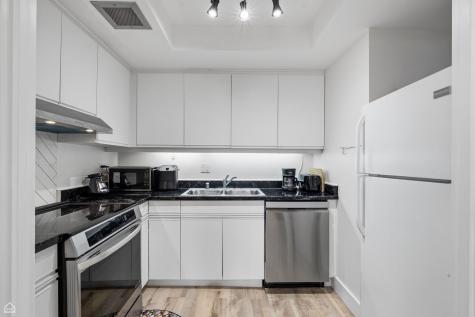 40 East Delaware Place Chicago IL 60611